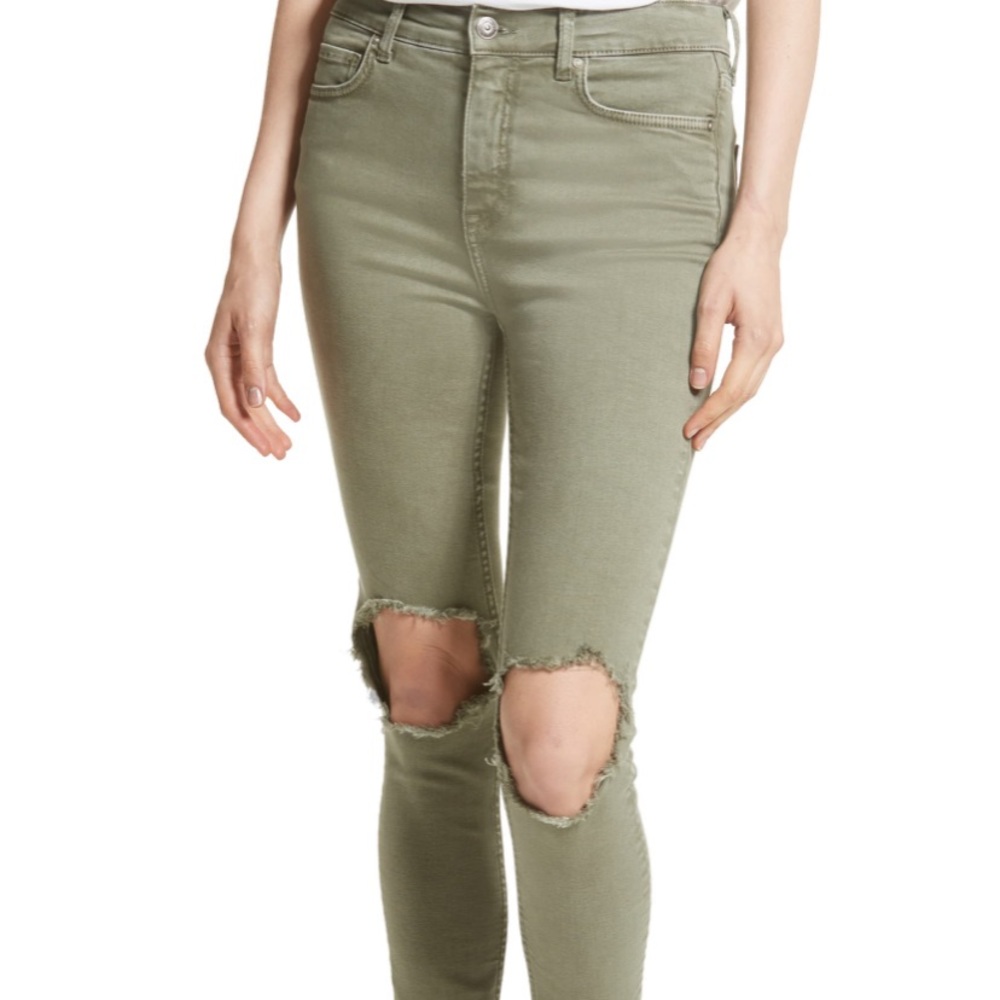 Free People busted knee jeans